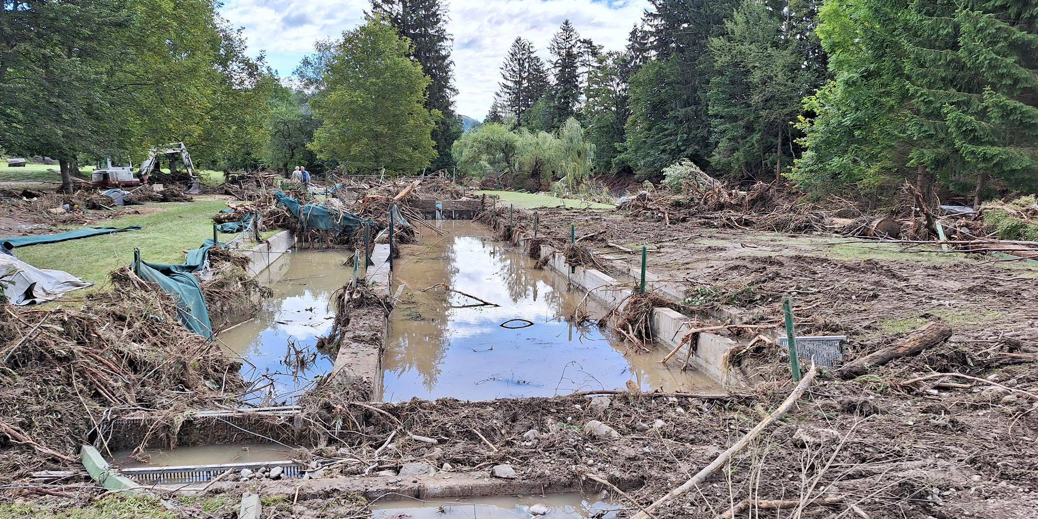 Zuchtanlage für Bachforellen an der Savinja, welche durch die Flut Anfang August 2023 komplett zerstört wurde. Foto: AC Ljubno