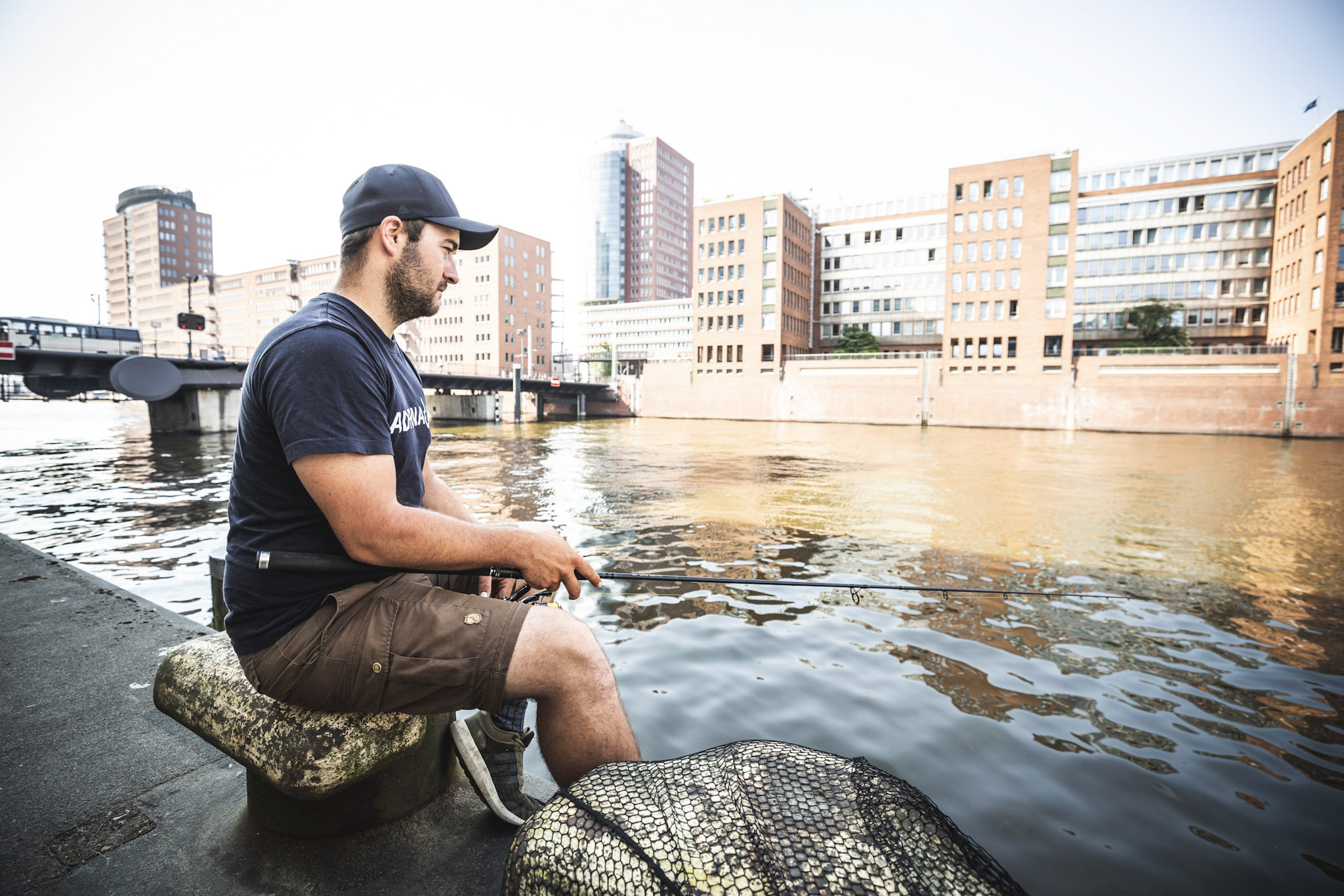 Angler an der Elbe in Hamburg. Bild: DAFV, Oliver Vonberg