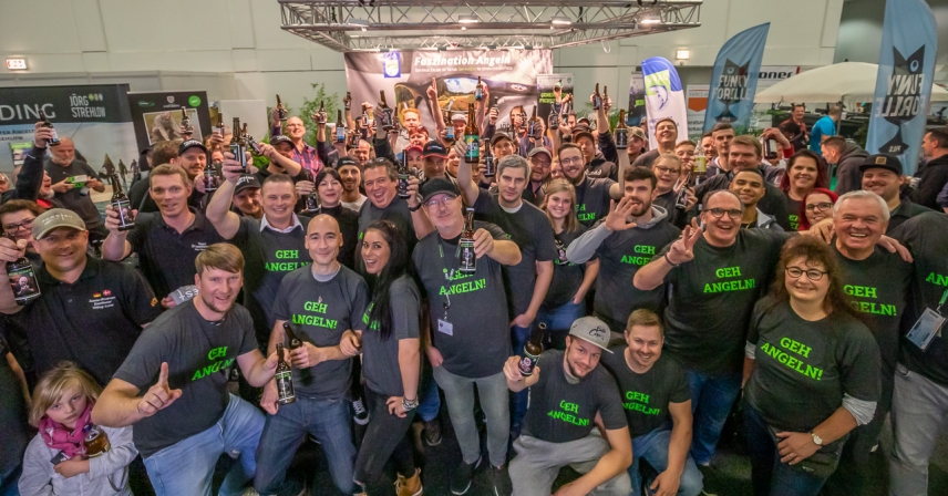Gruppenbild von der Ausstellerparty am Stand des DAFV.